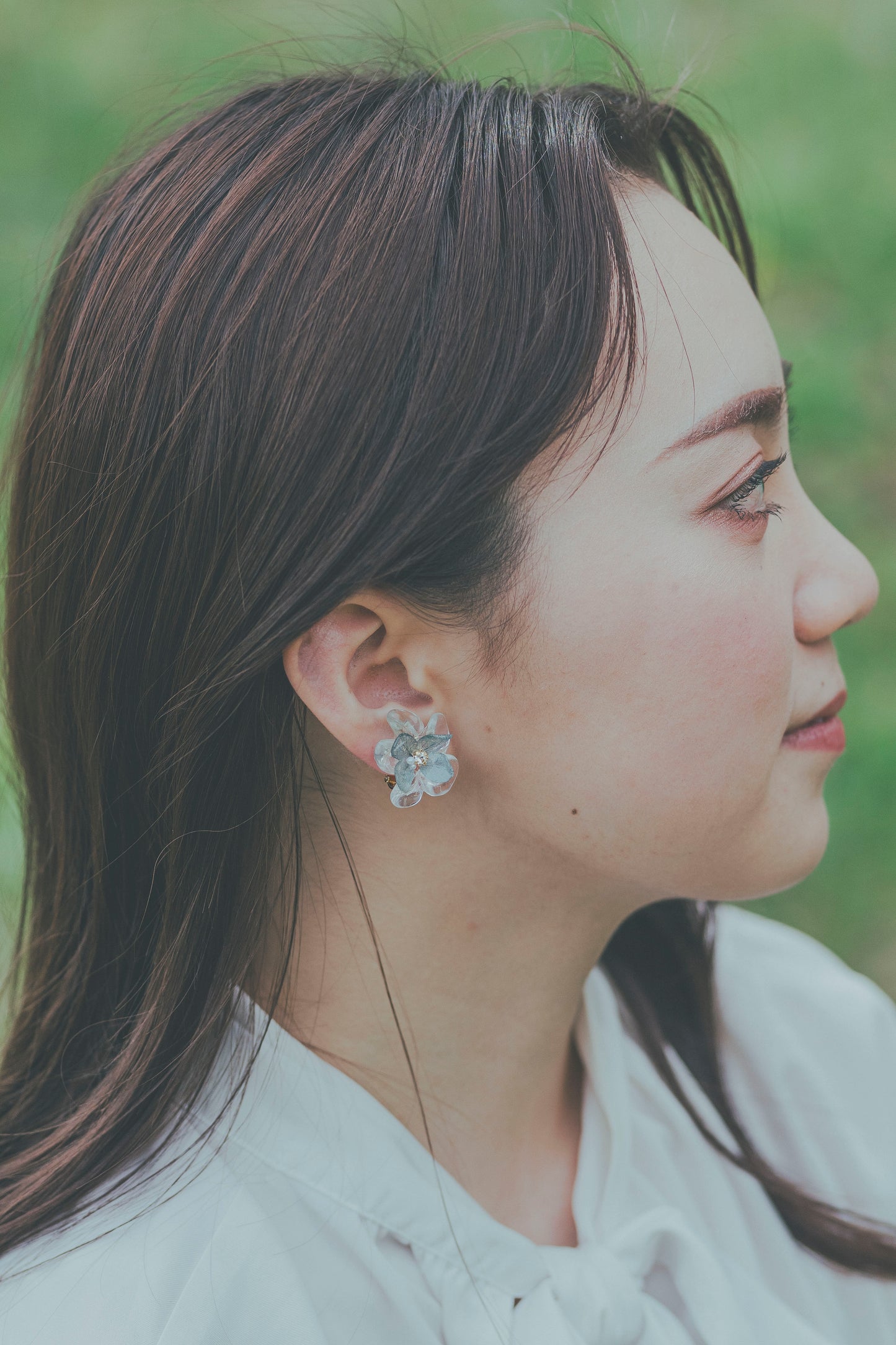 Clear Petals & Flower No.14パーツ選べます。Clip-on or Titanium Pierce