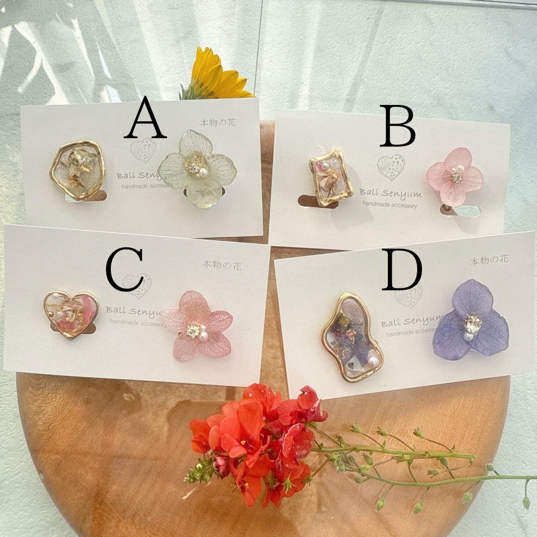 Hydrangea and Flower Medallion イヤリング Clip-on No.15