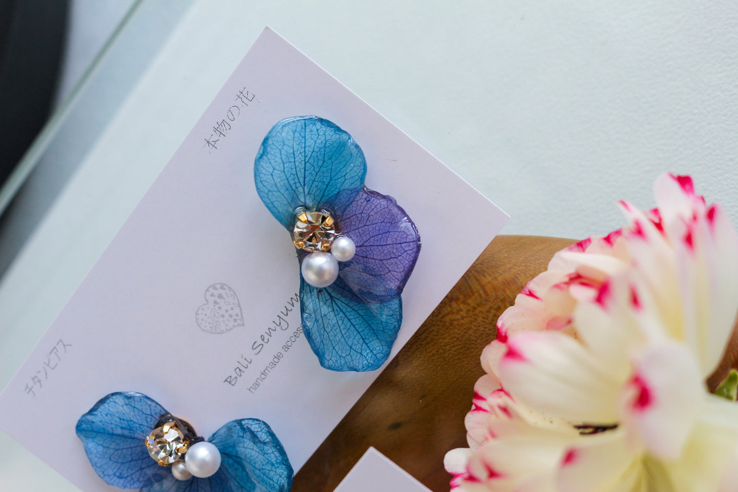 Hydrangea Wing No.106- Titanium Pierce(ピアス)