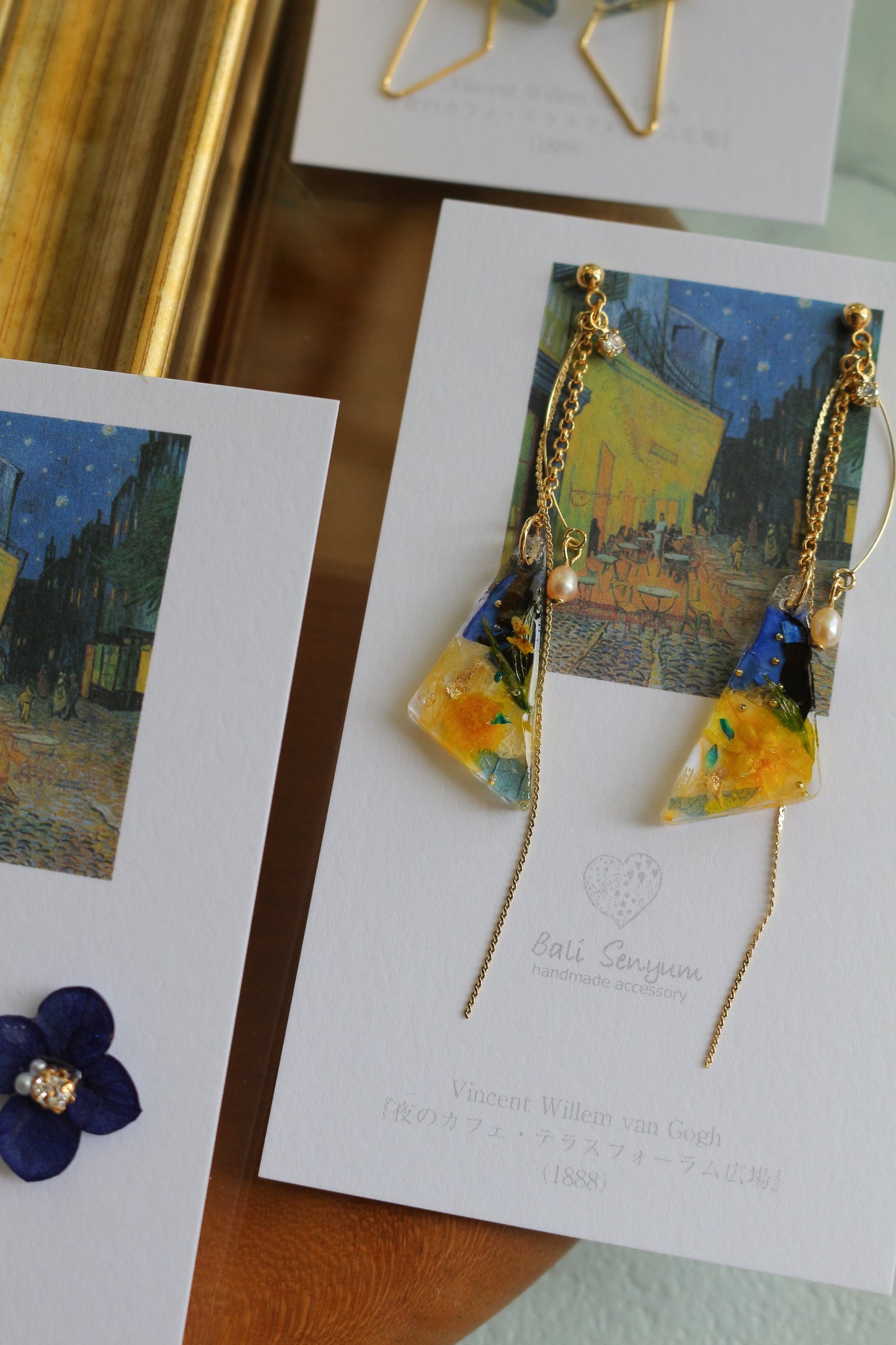 Gogh Inspired Earrings Café Terrace at Night -夜のカフェ・テラスフォーラム広場