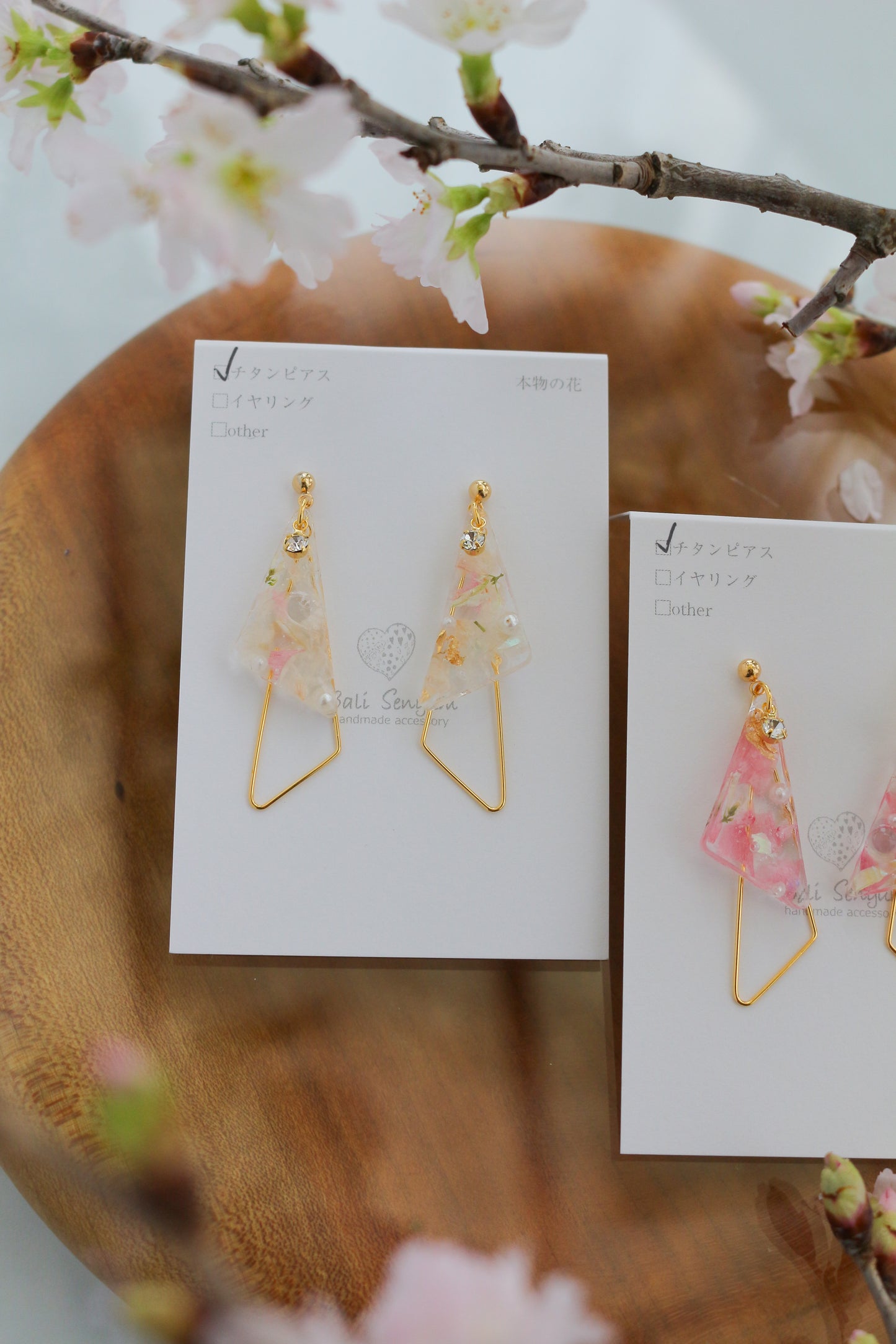 Triangular Floral Earrings With Someiyoshino #S014