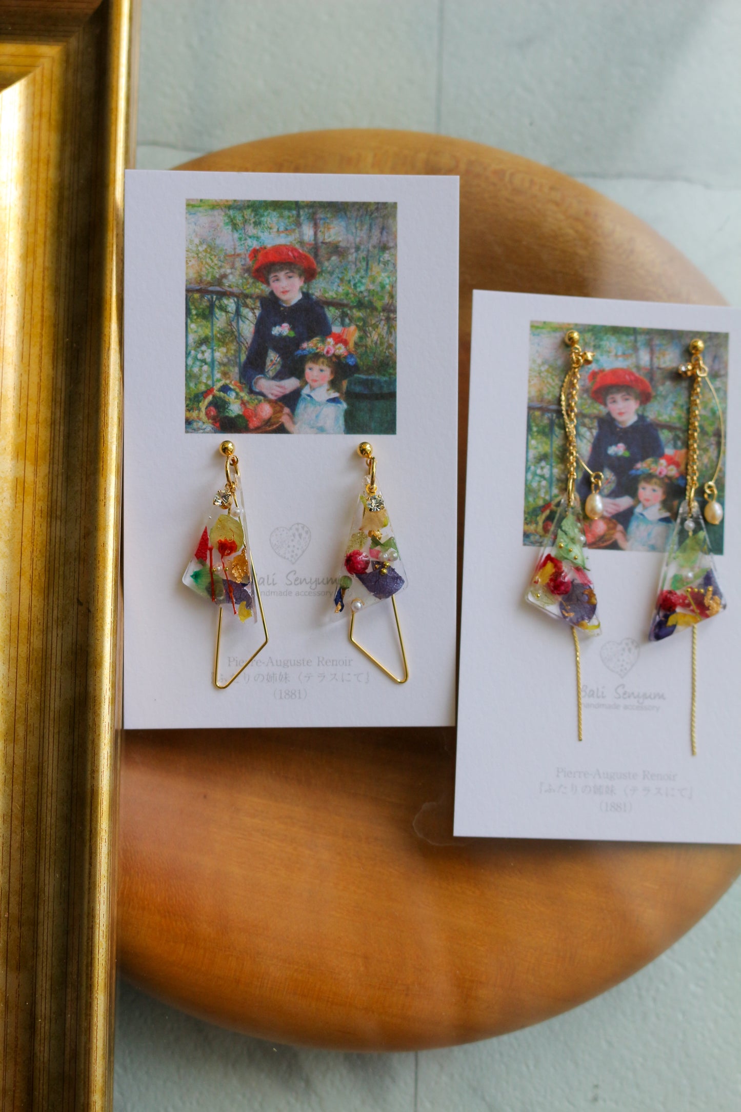 Renoir Inspired Triangular Floral Earrings-ふたりの姉妹