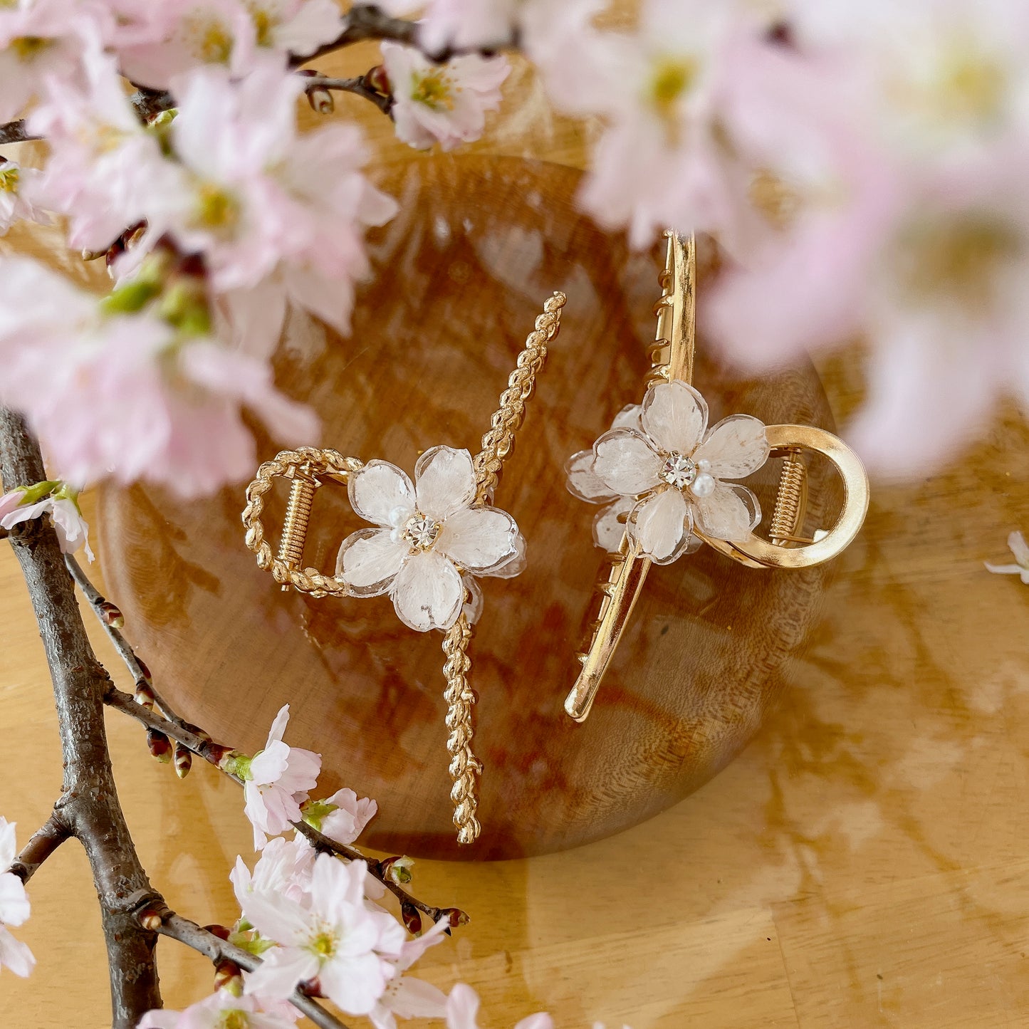 Someiyoshino Sakura Hair Clip - White Big