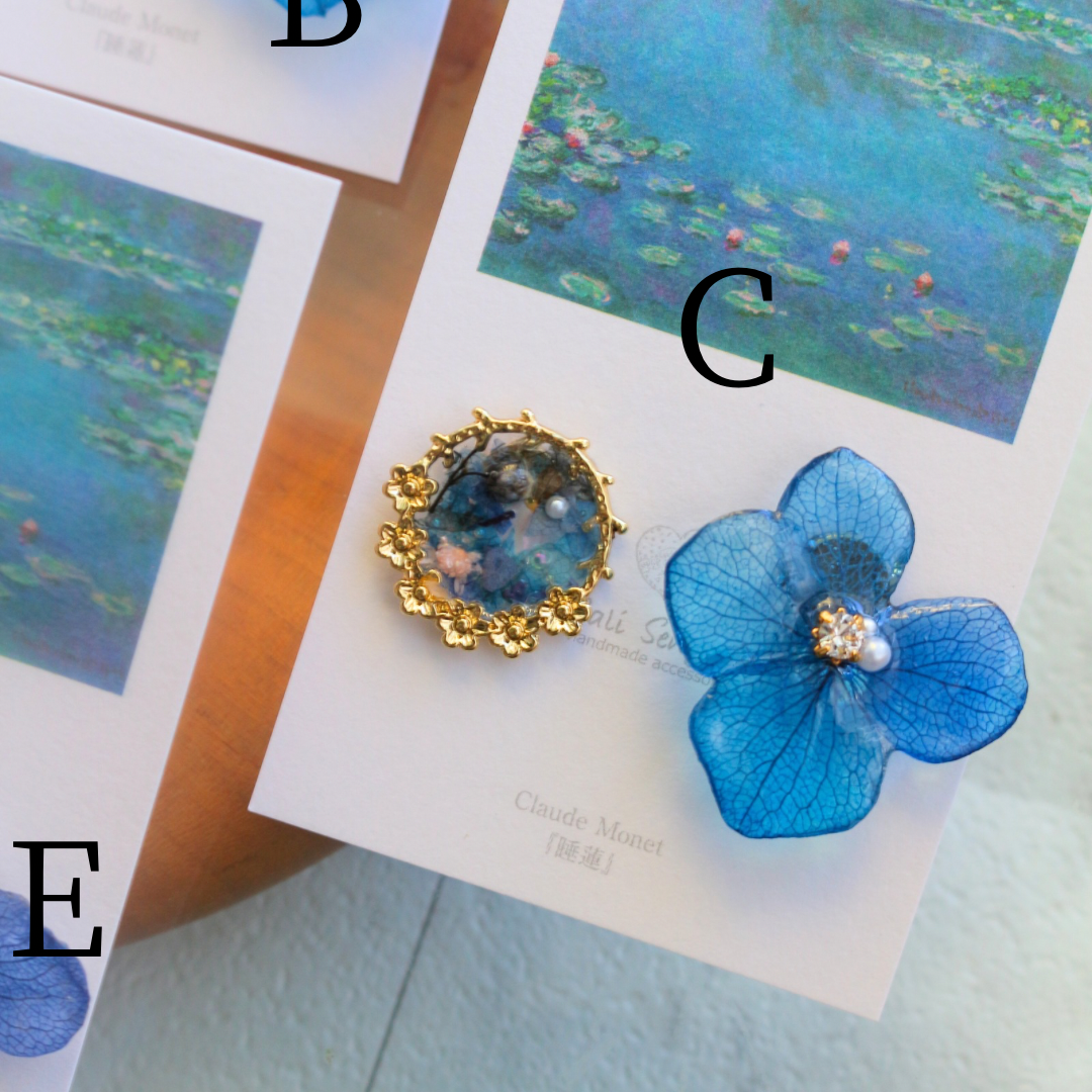 Monet's Water Lilies Inspired Flower and Medallion No.8 イヤリング Clip-on 睡蓮