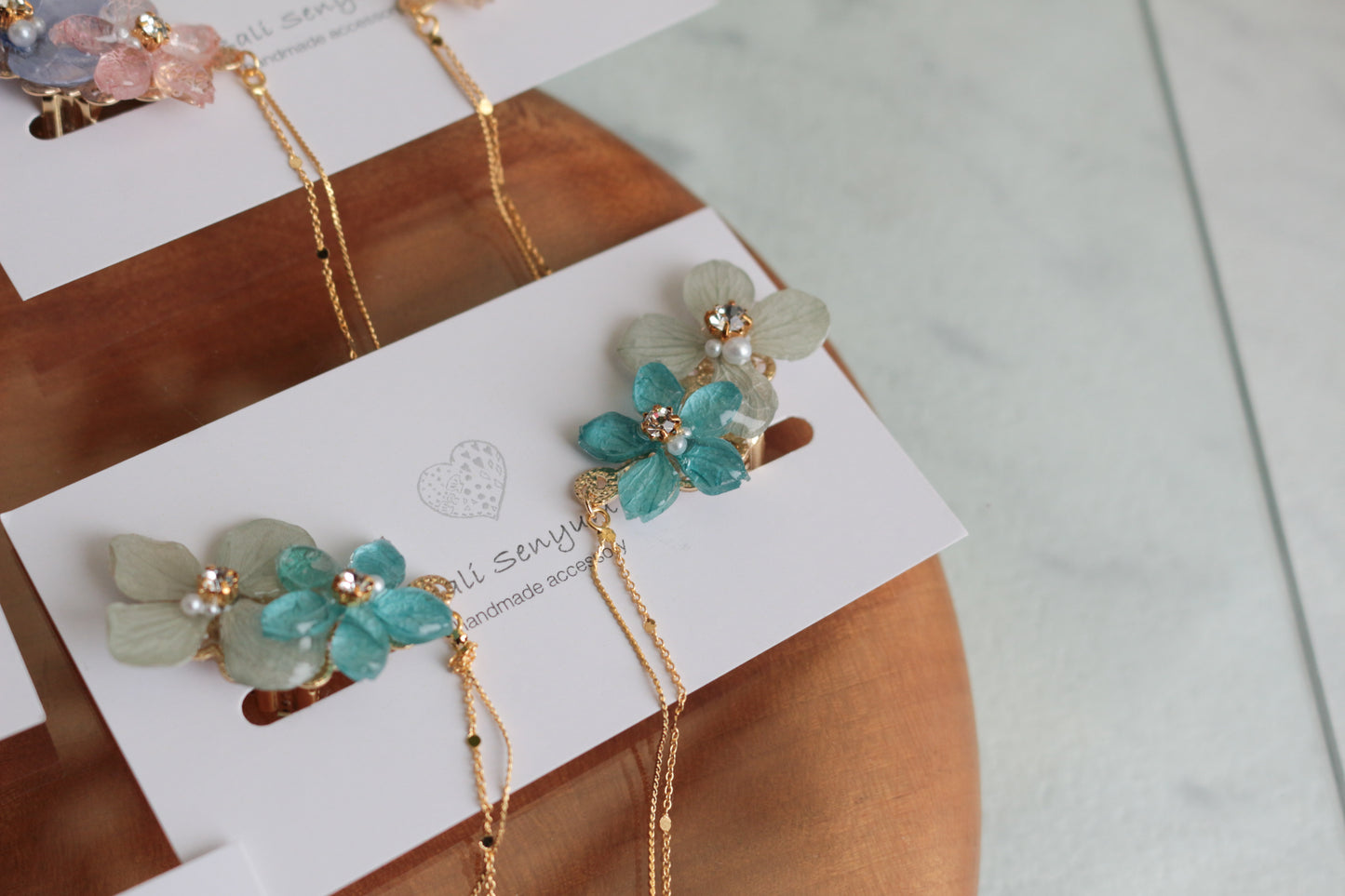 Hydrangea Flying Butterfly No.39 - Clip-on(イヤリング)