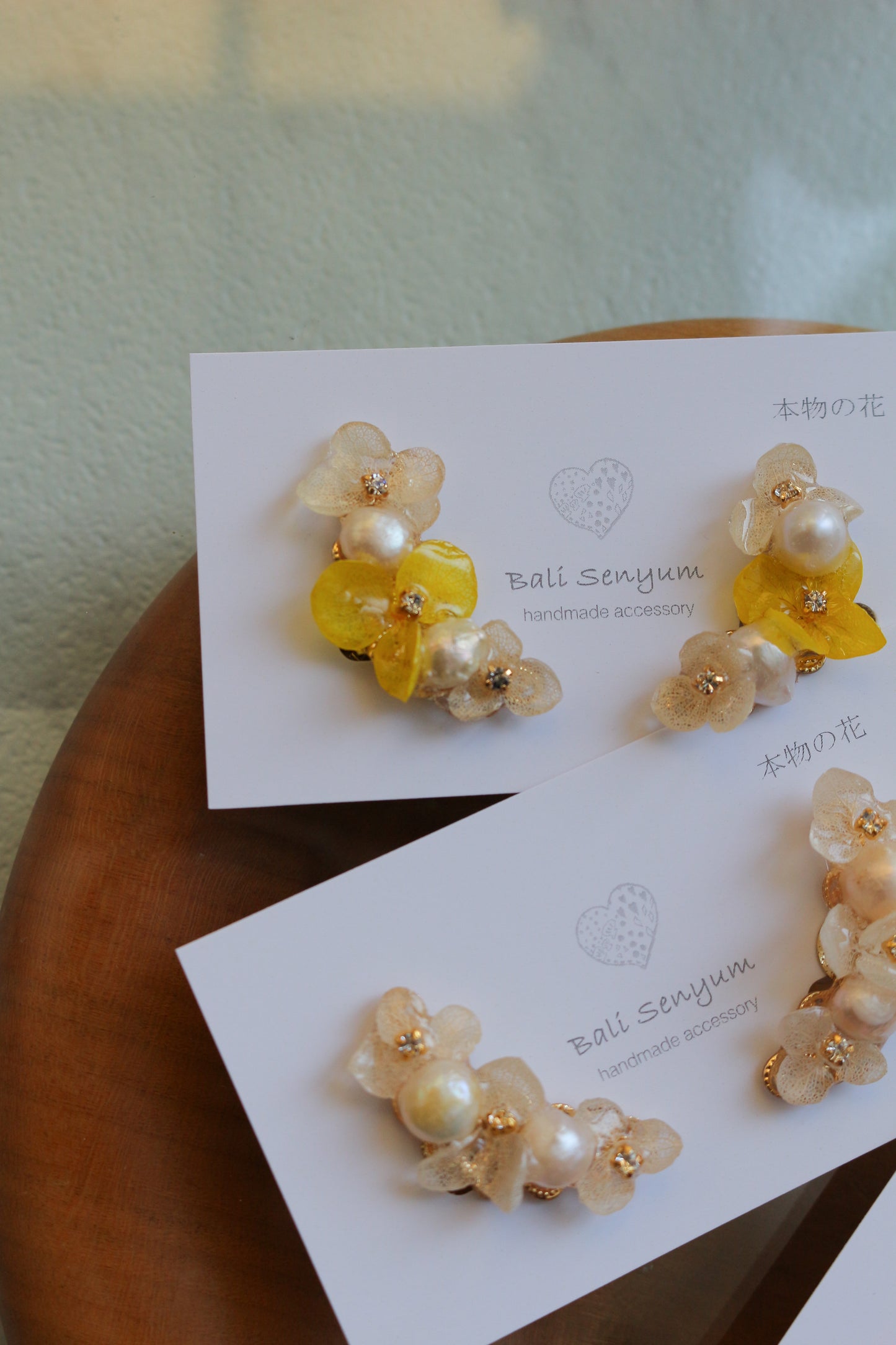 Hanayome Earrings with Pearl - 8 colors