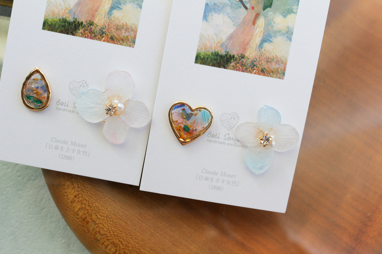 Monet Inspired Flower Earrings No.7 ピアスTitanium Pierce 日傘をさす女性