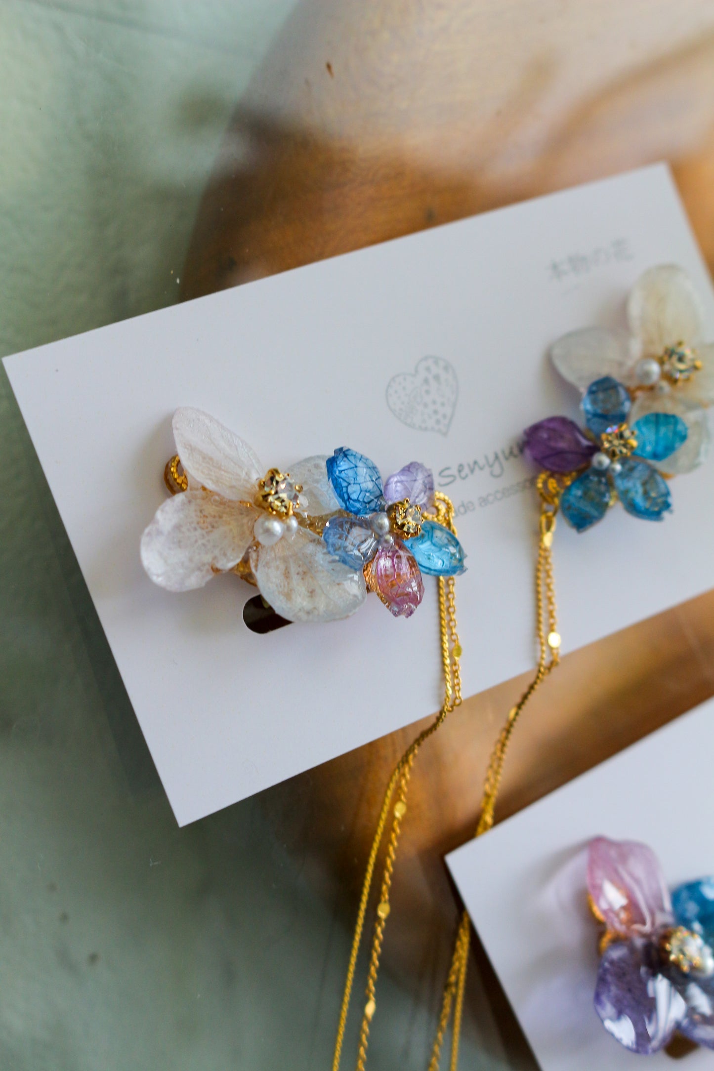 Hydrangea Flying Butterfly No.34 - Clip-on(イヤリング)