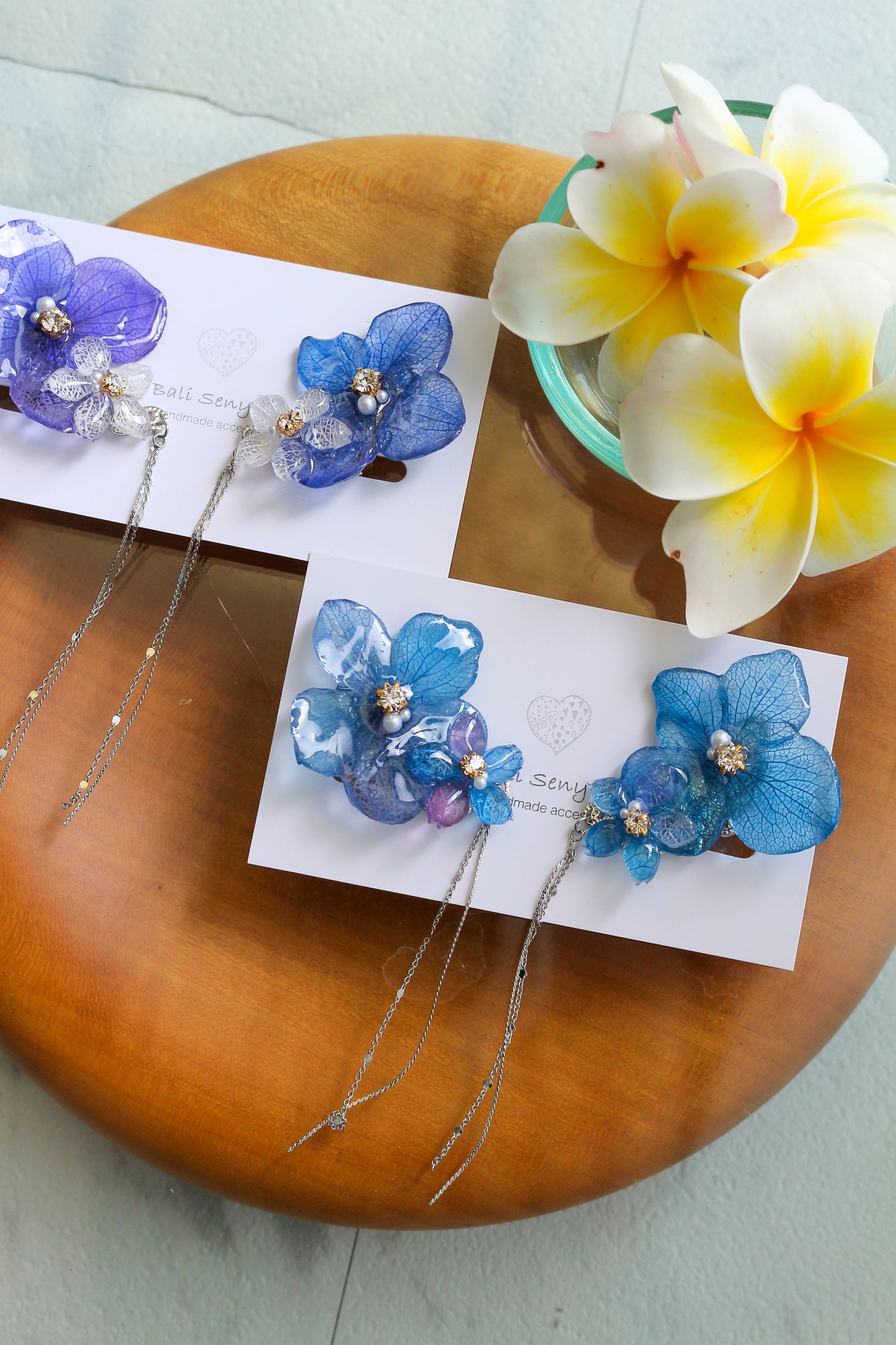 Hydrangea Flying Butterfly No.31 - Clip-on(イヤリング)