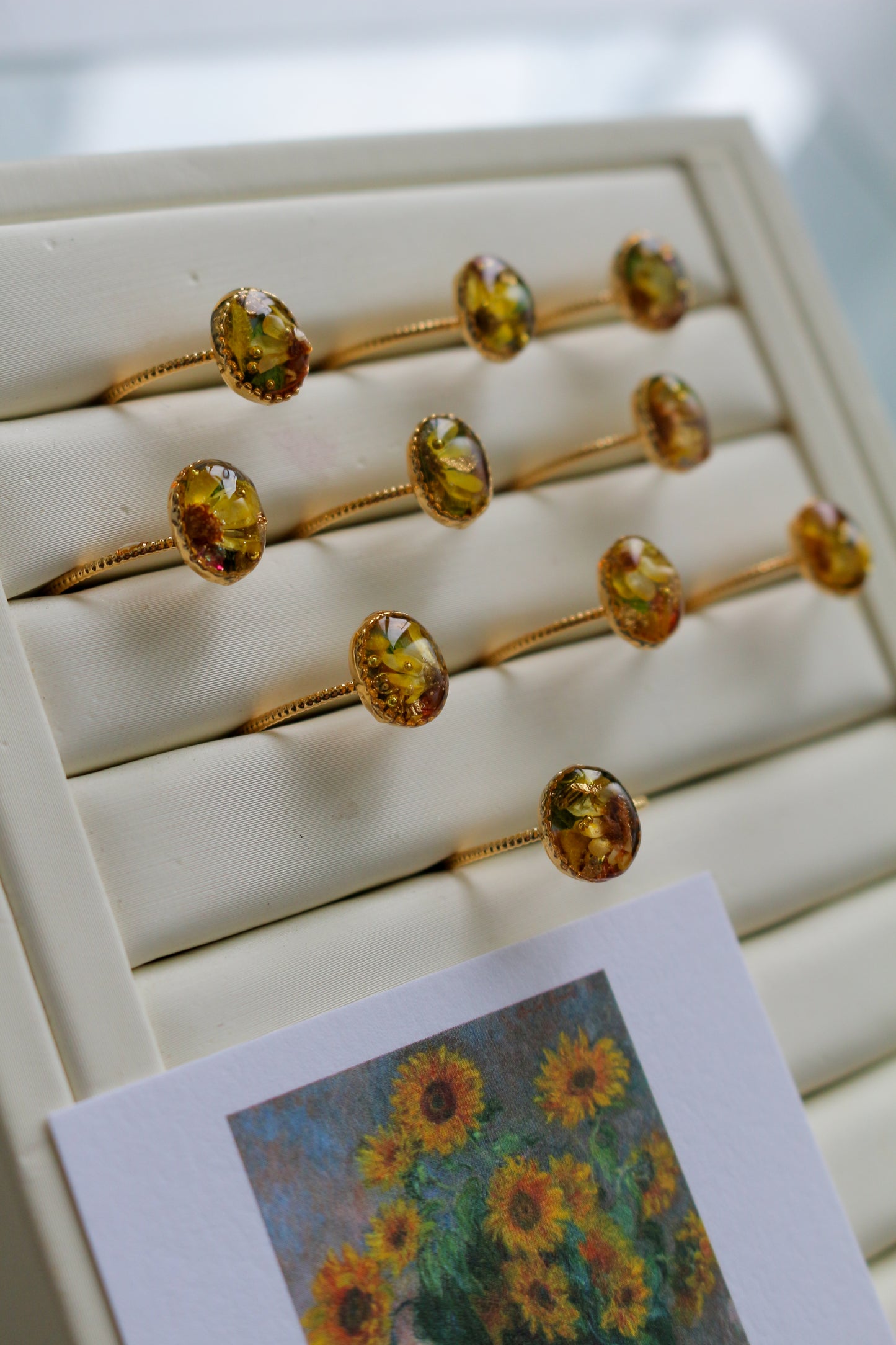Claude Monet's Sunflowers Ring No.1 - ひまわり