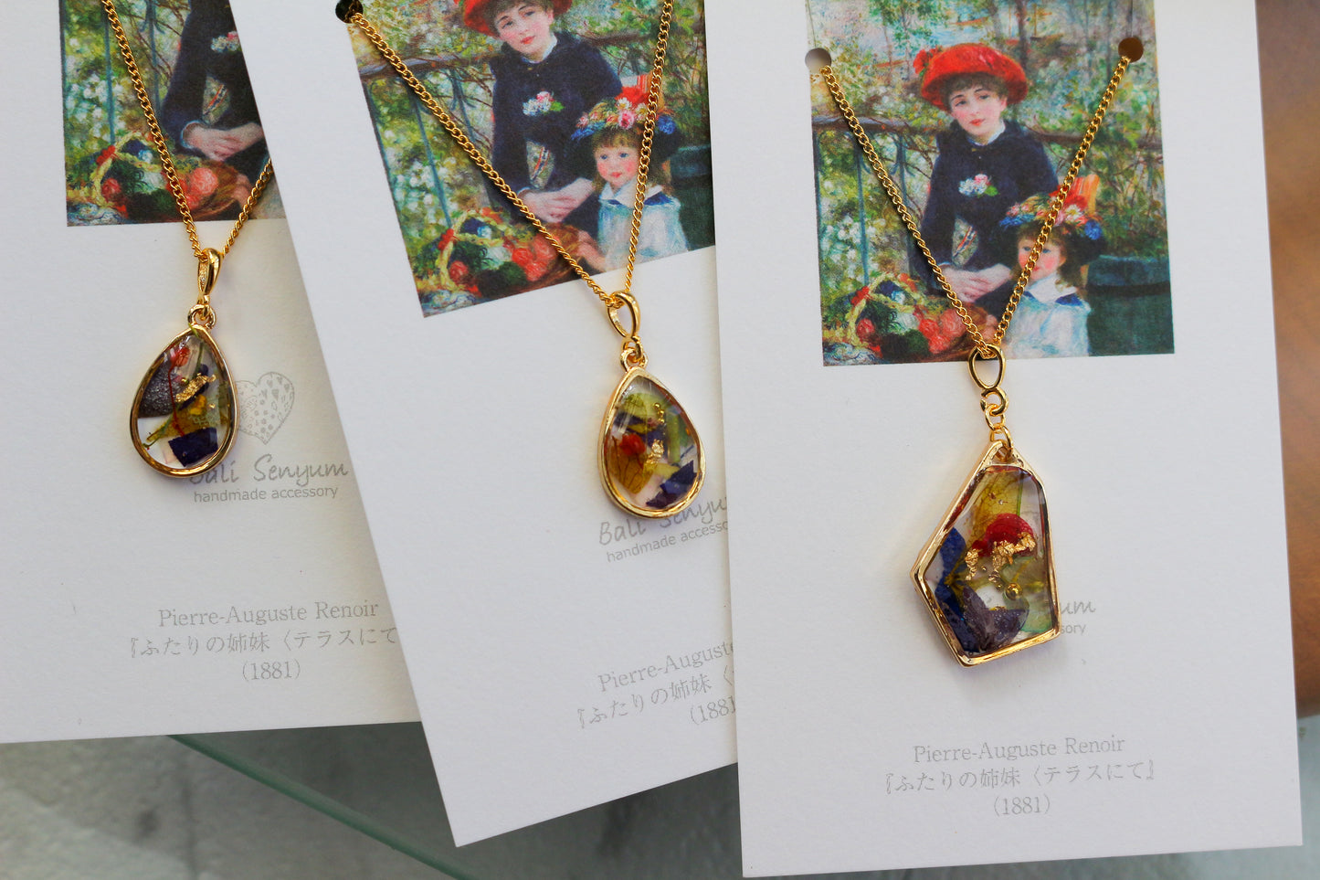 Renoir's Two Sisters Inspired Necklace - ふたりの姉妹