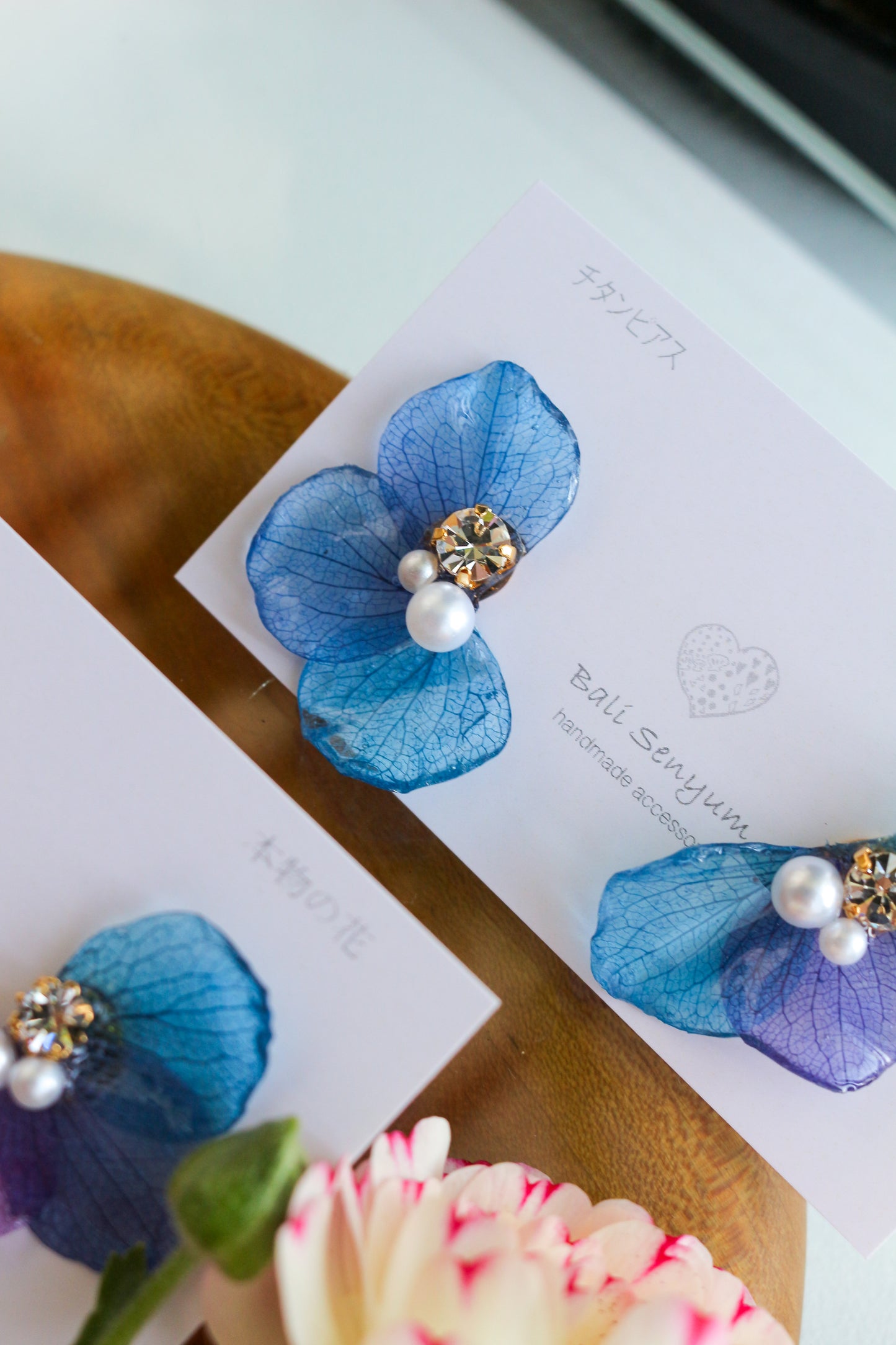Hydrangea Wing No.106- Titanium Pierce(ピアス)