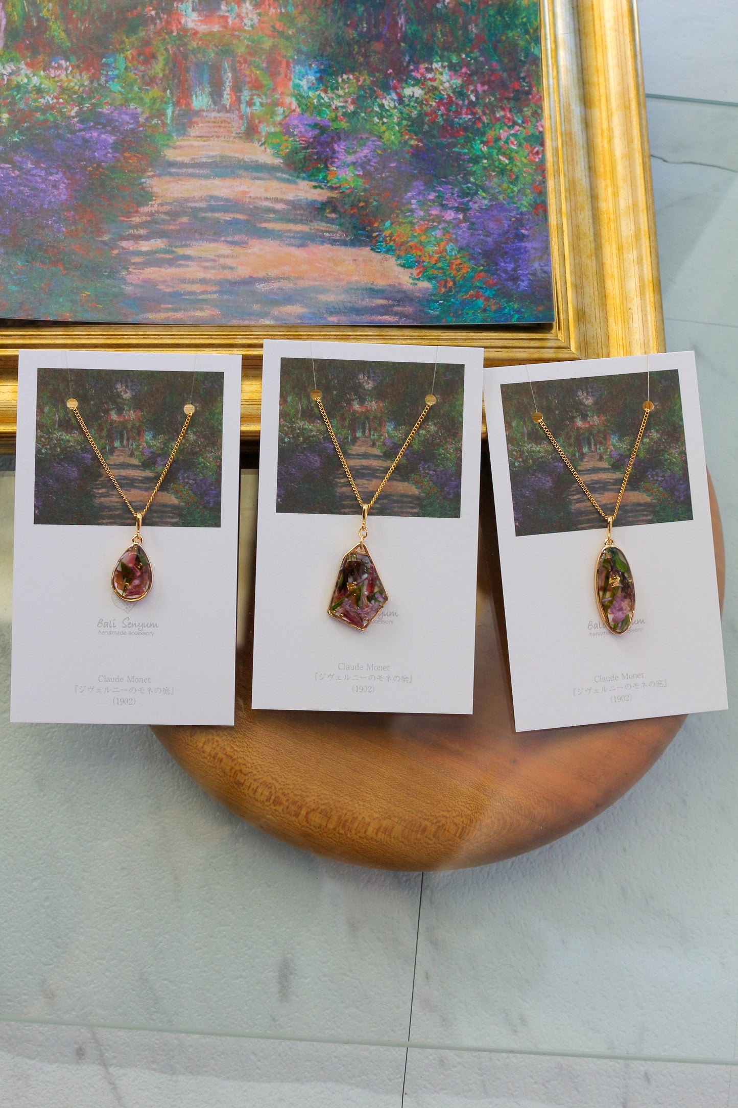 Claude Monet's Inspired Necklace - ジヴェルニーの庭