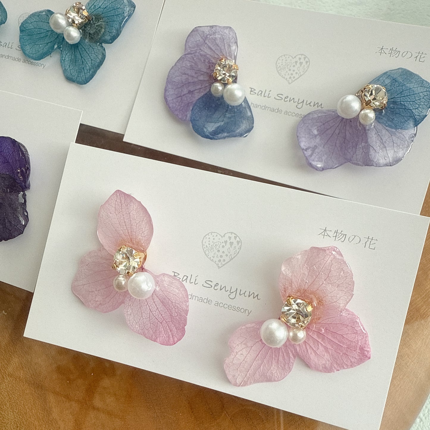 Hydrangea Wing No.113- Titanium Pierce(ピアス)