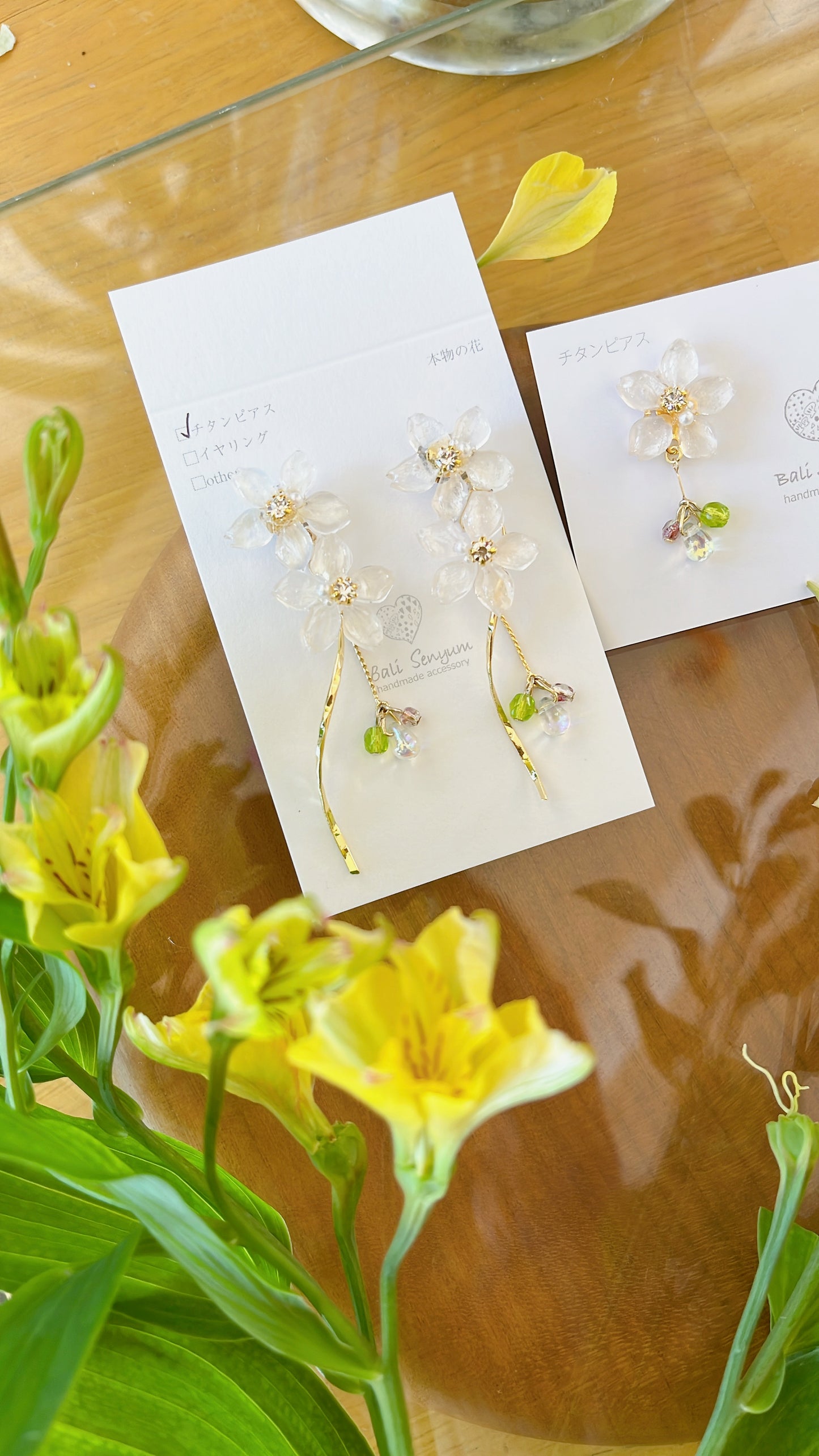 Real "Someiyoshino" Sakura Earring Kumamoto Homage- 緑桜の御衣黄   モチーフ