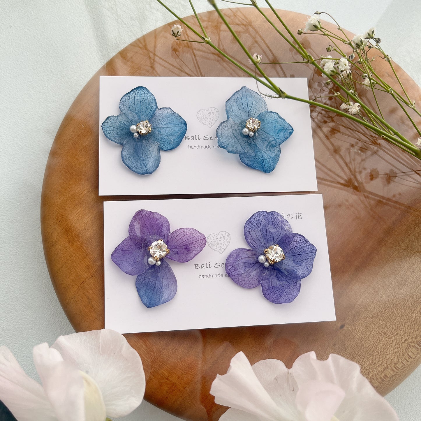 Hydrangea Petal No.49 パーツ選べます。Clip-on or Titanium Pierce