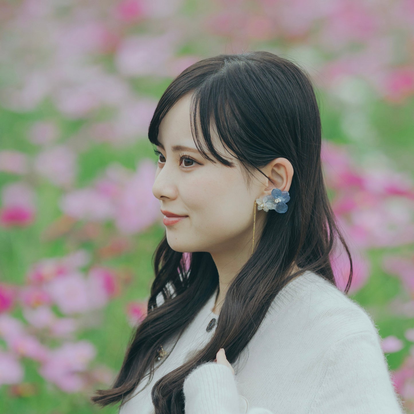 Hydrangea Flying Butterfly Earrings No.50 - Titanium Pierce(ピアス)