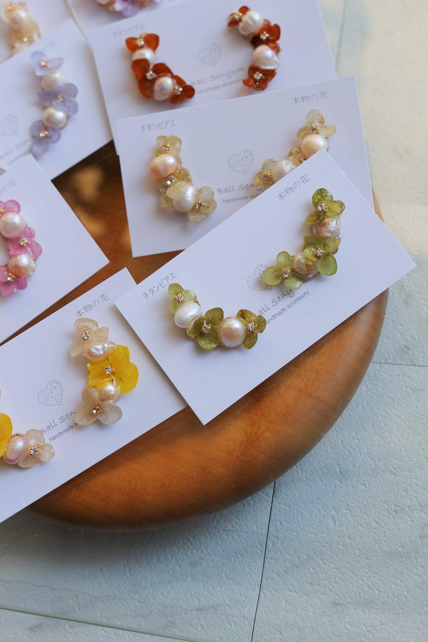 Hanayome Earrings with Pearl - 8 colors