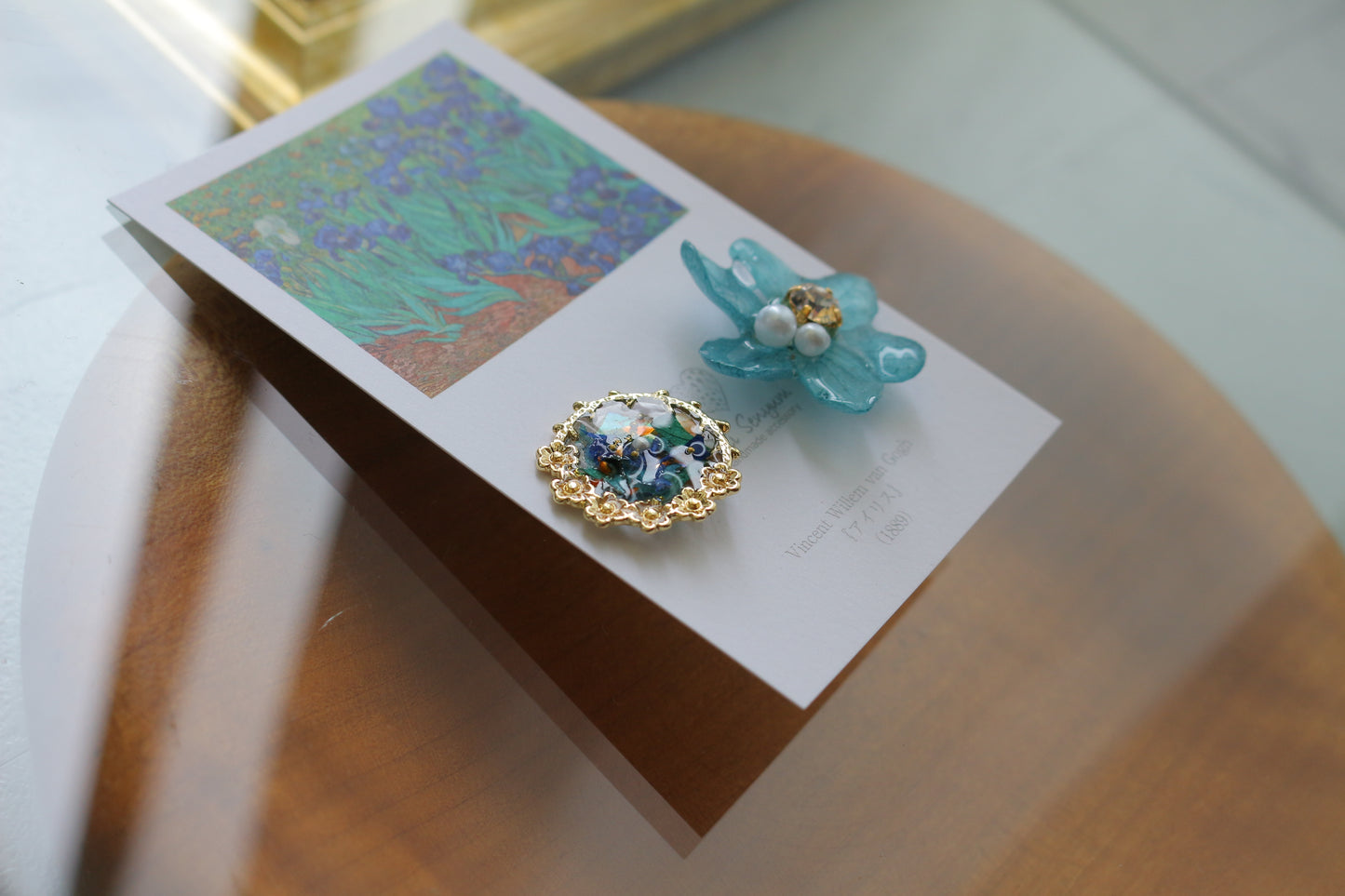 Gogh Inspired Flower and Medallion No. 4 Pierceチタンピアス -アイリス