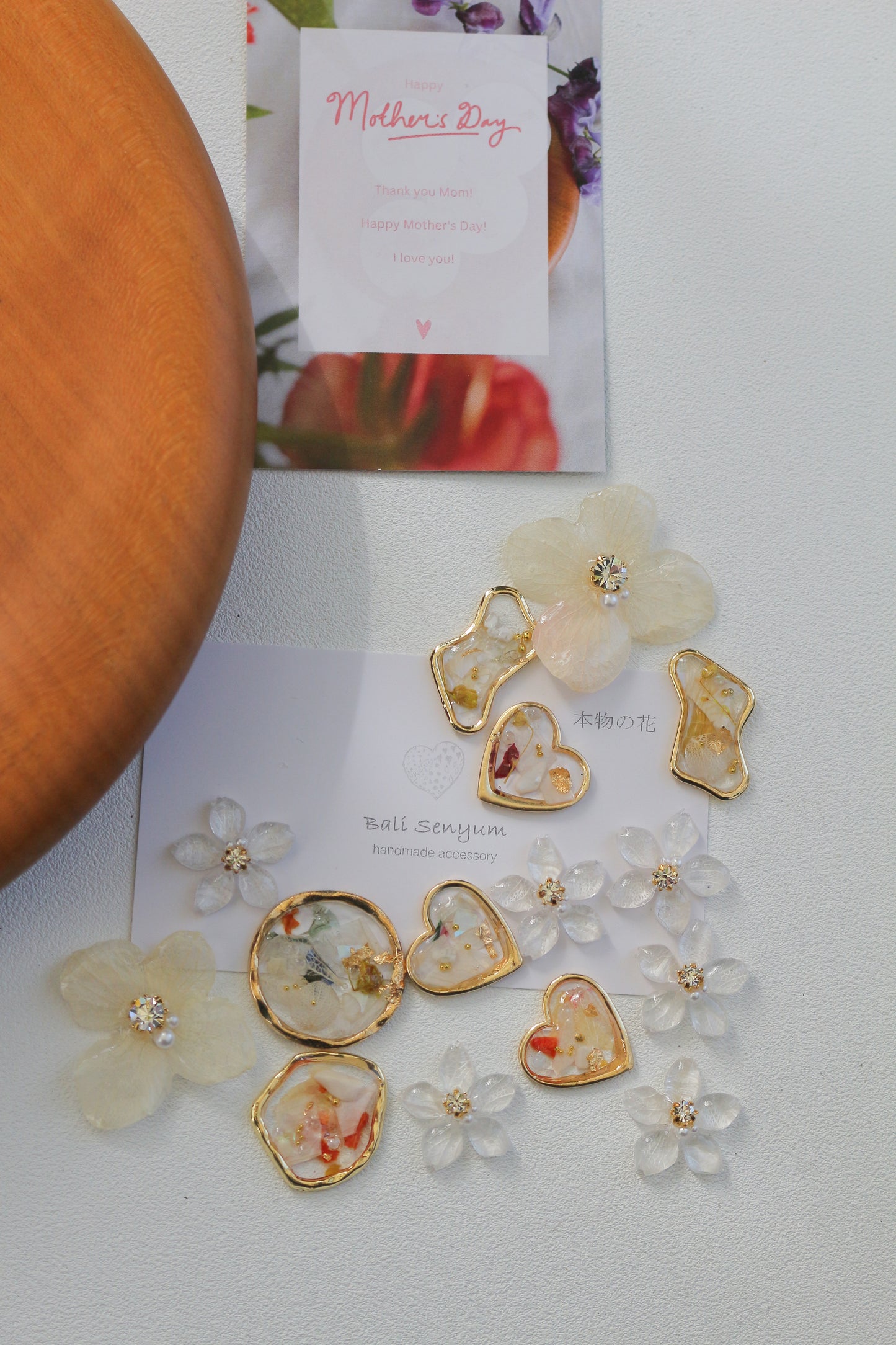 Hydrangea and Flower Medallion チタンピアス Titanium Pierce Earring No.14