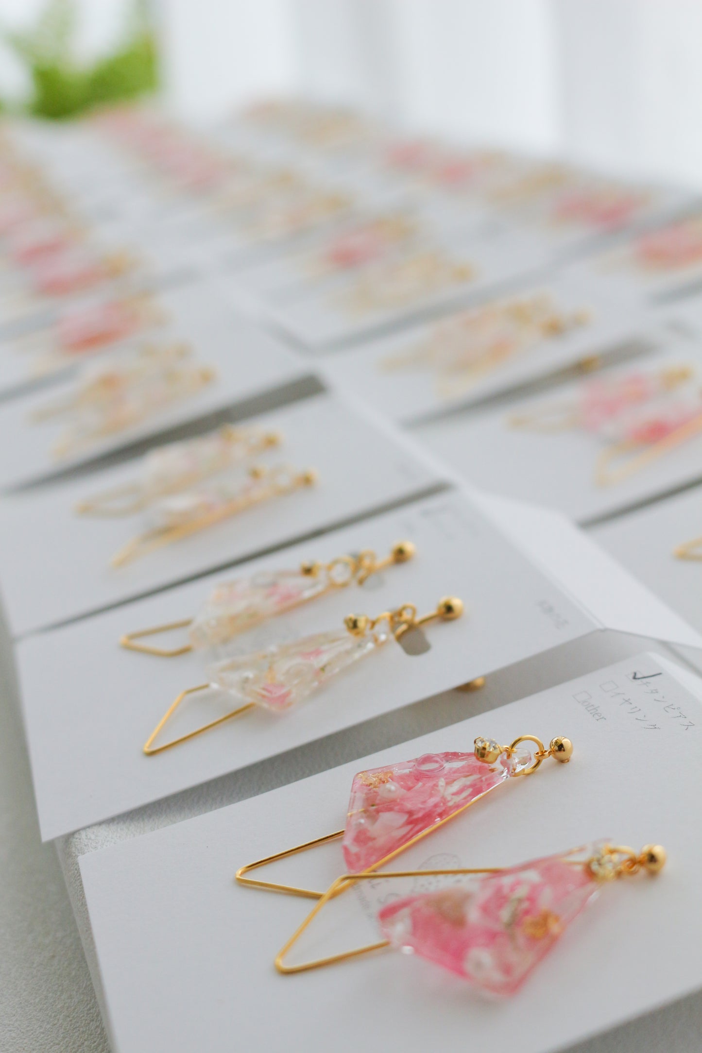 Triangular Floral Earrings With Someiyoshino #S014