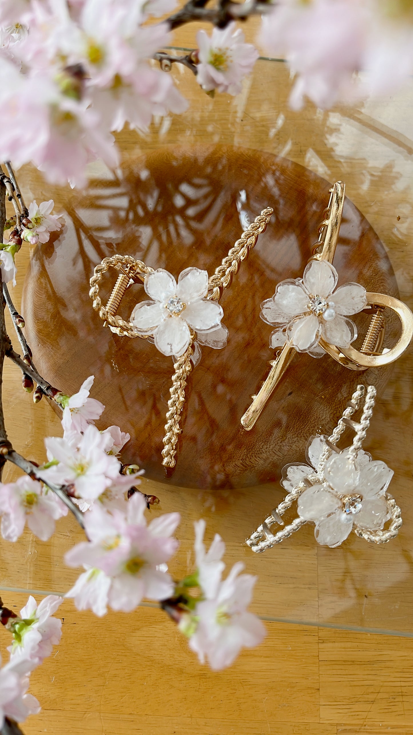 Someiyoshino Sakura Hair Clip - White Big