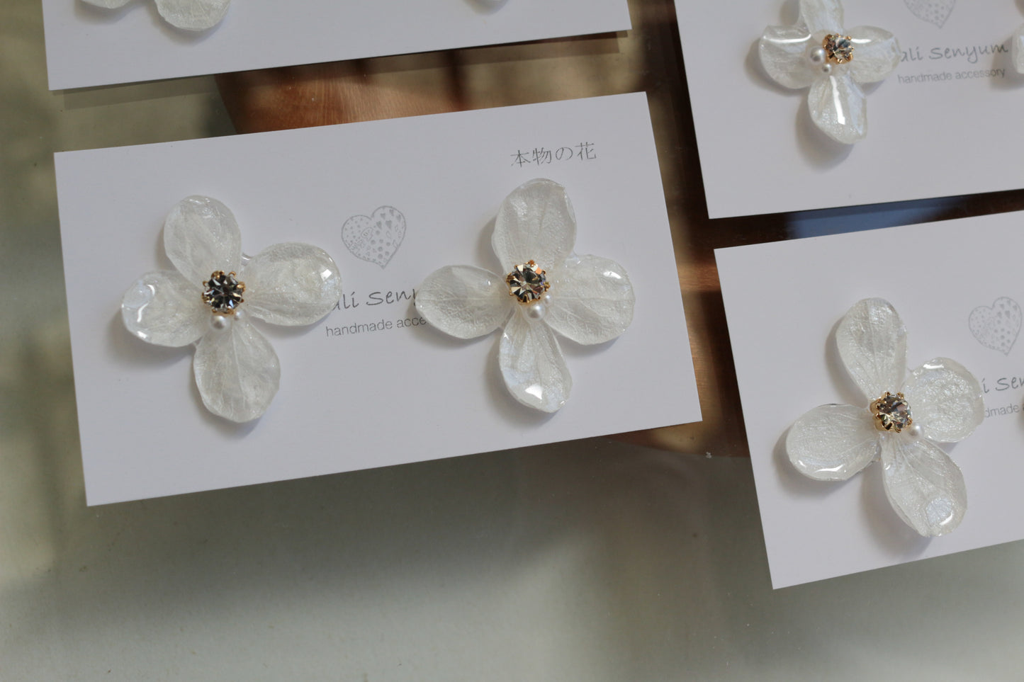 Hydrangea Petal  No.61 パーツ選べます。Clip-on or Titanium Pierce