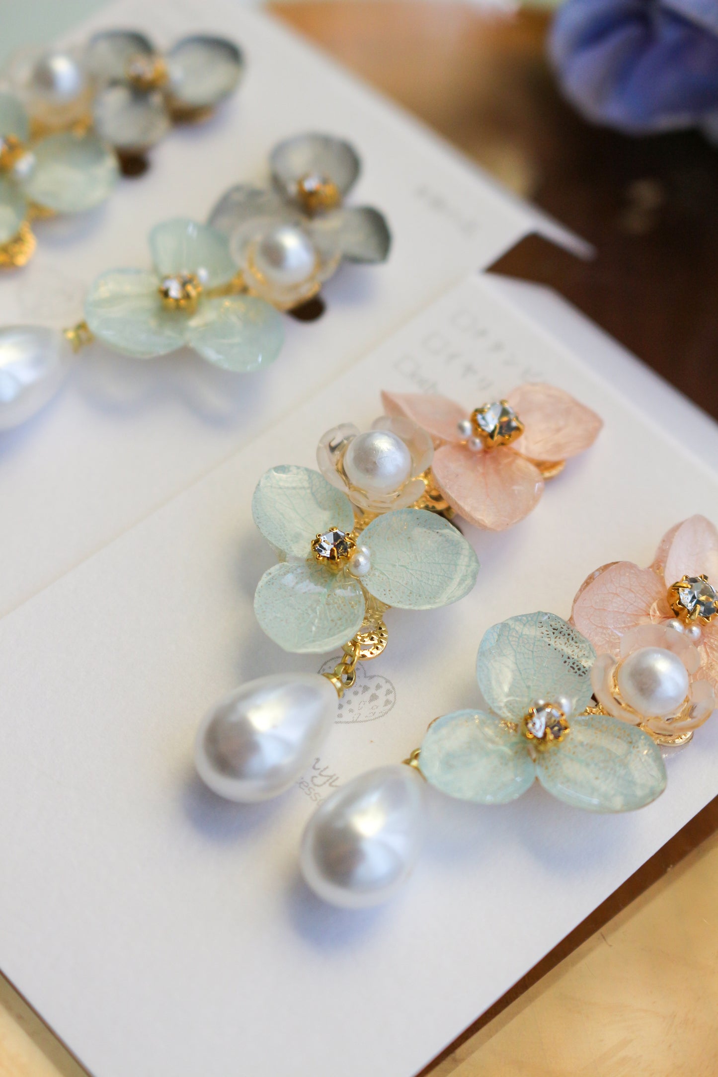 Hydrangea Path Earrings No.1 イヤリング Clip-on