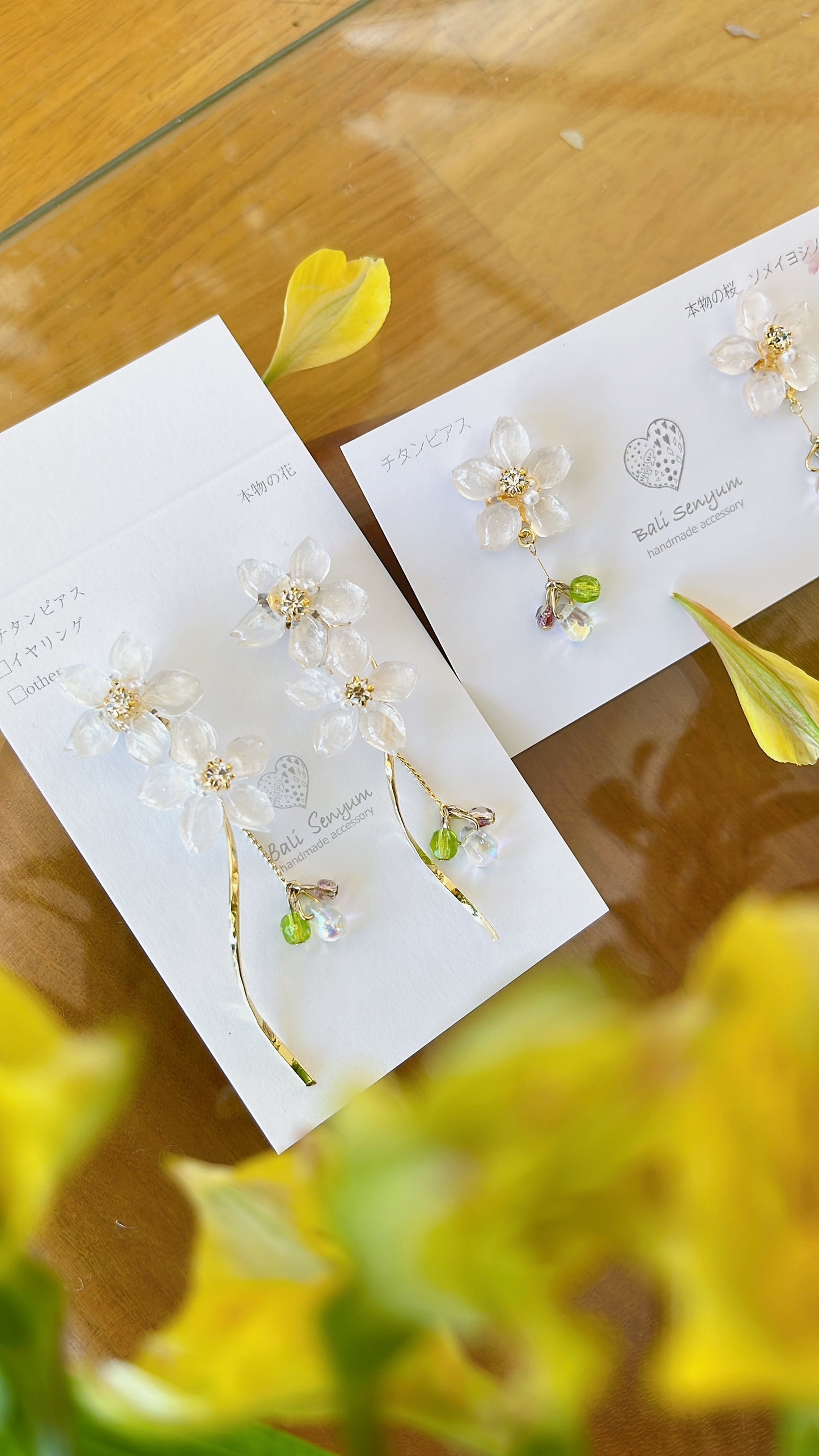 Real "Someiyoshino" Sakura Earring Kumamoto Homage- 緑桜の御衣黄   モチーフ