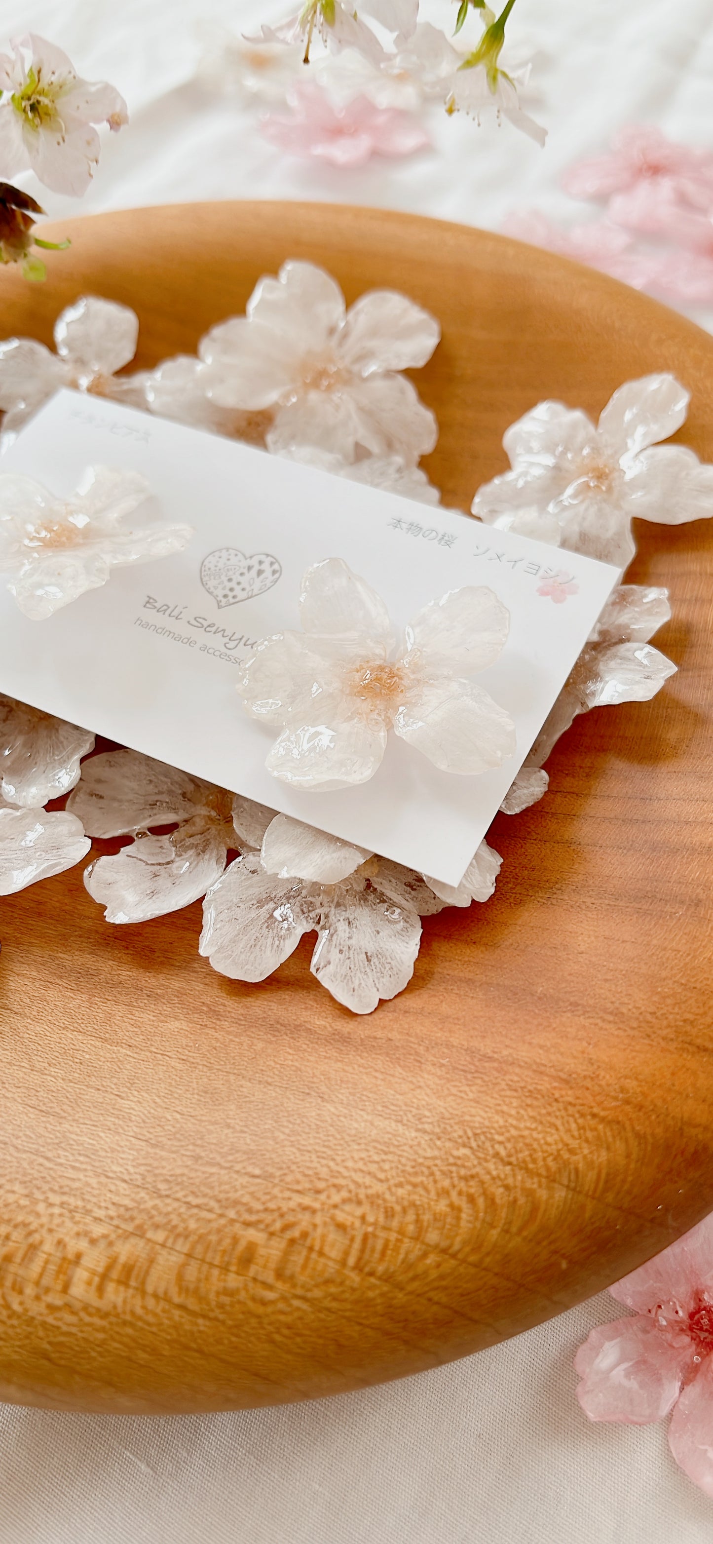 Natural Shape Someiyoshino Sakura Earrings #S004