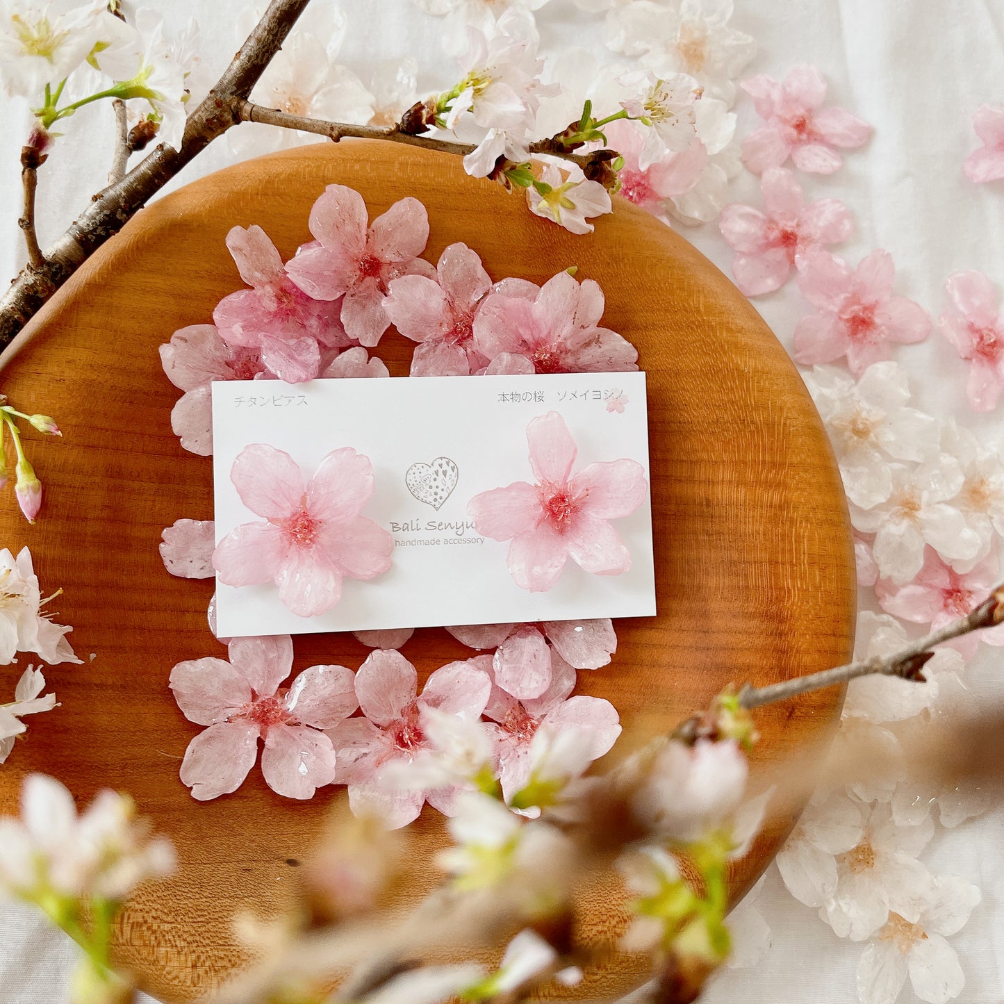 Natural Shape Someiyoshino Sakura Earrings #S004