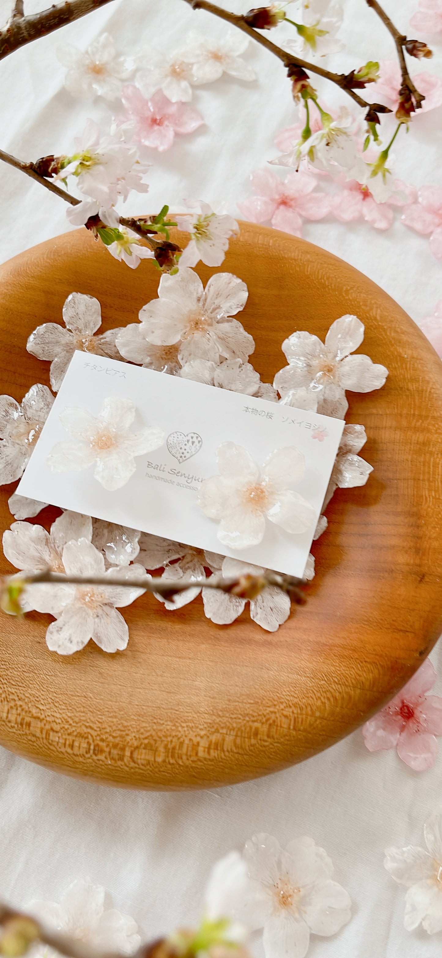 Natural Shape Someiyoshino Sakura Earrings #S004