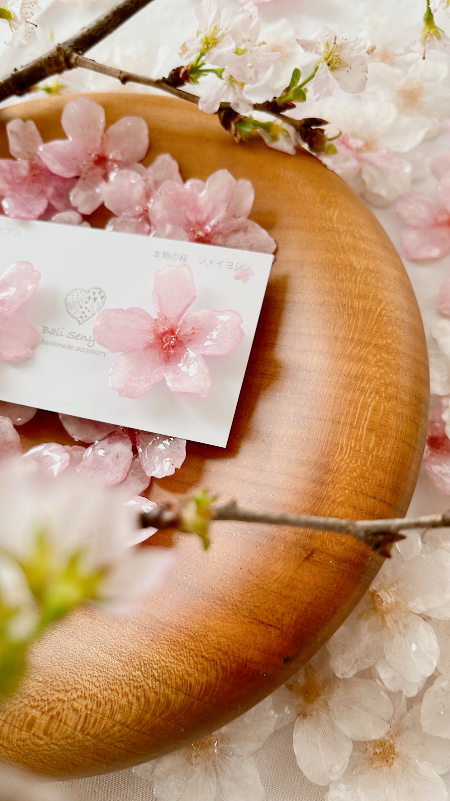 Natural Shape Someiyoshino Sakura Earrings #S004