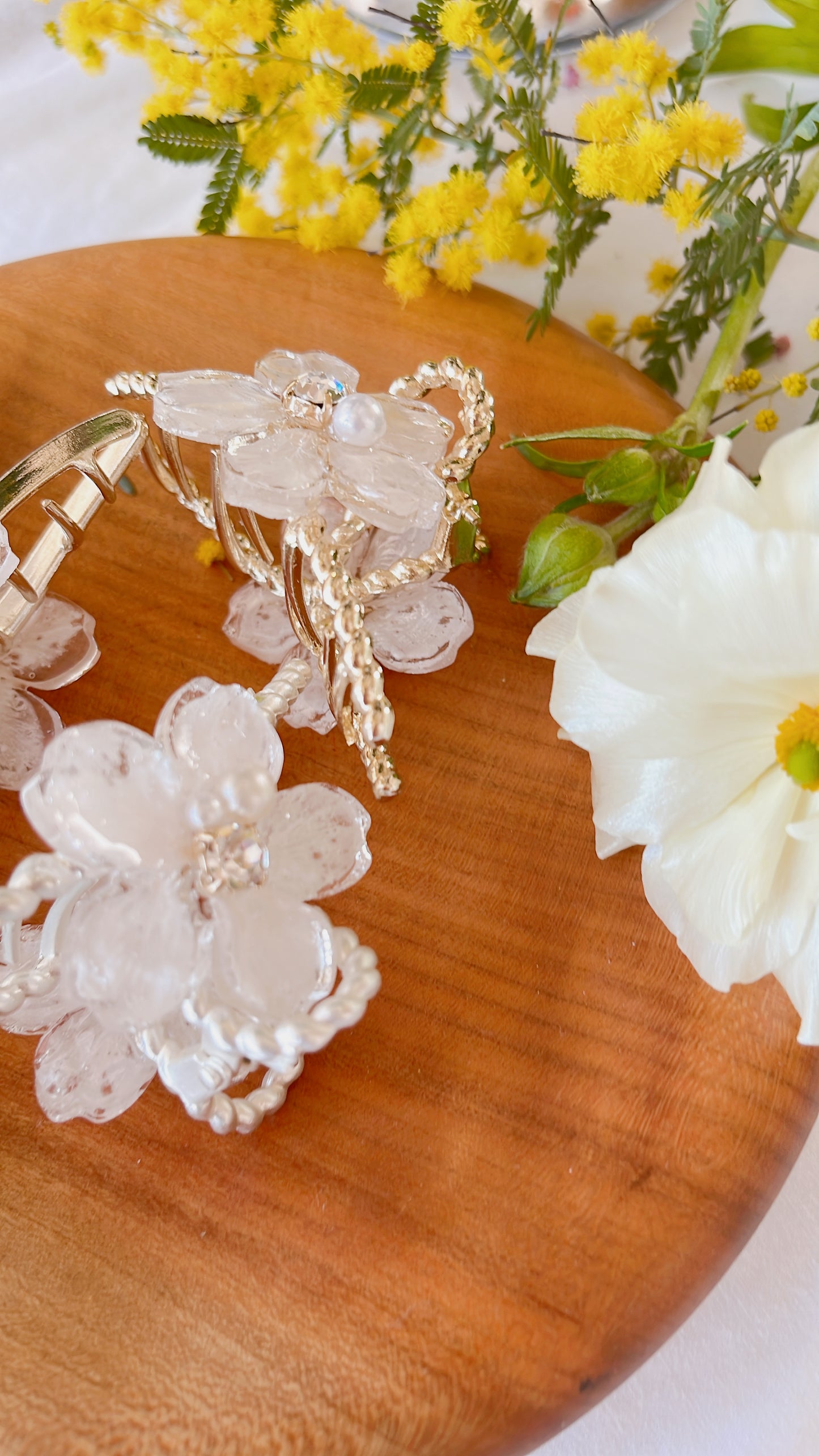 Someiyoshino Sakura Hair Clip - White #S010