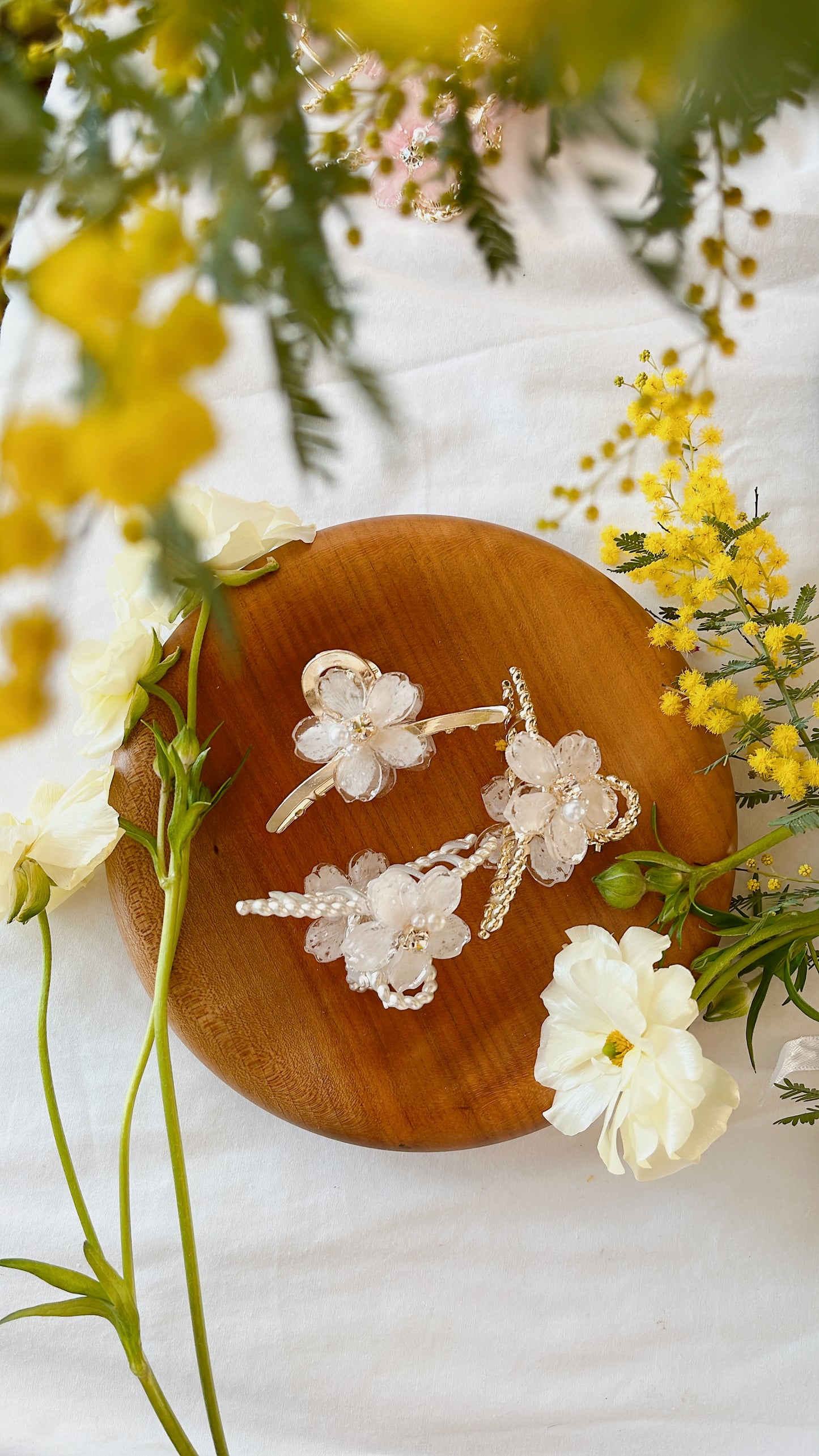 Someiyoshino Sakura Hair Clip - White #S010