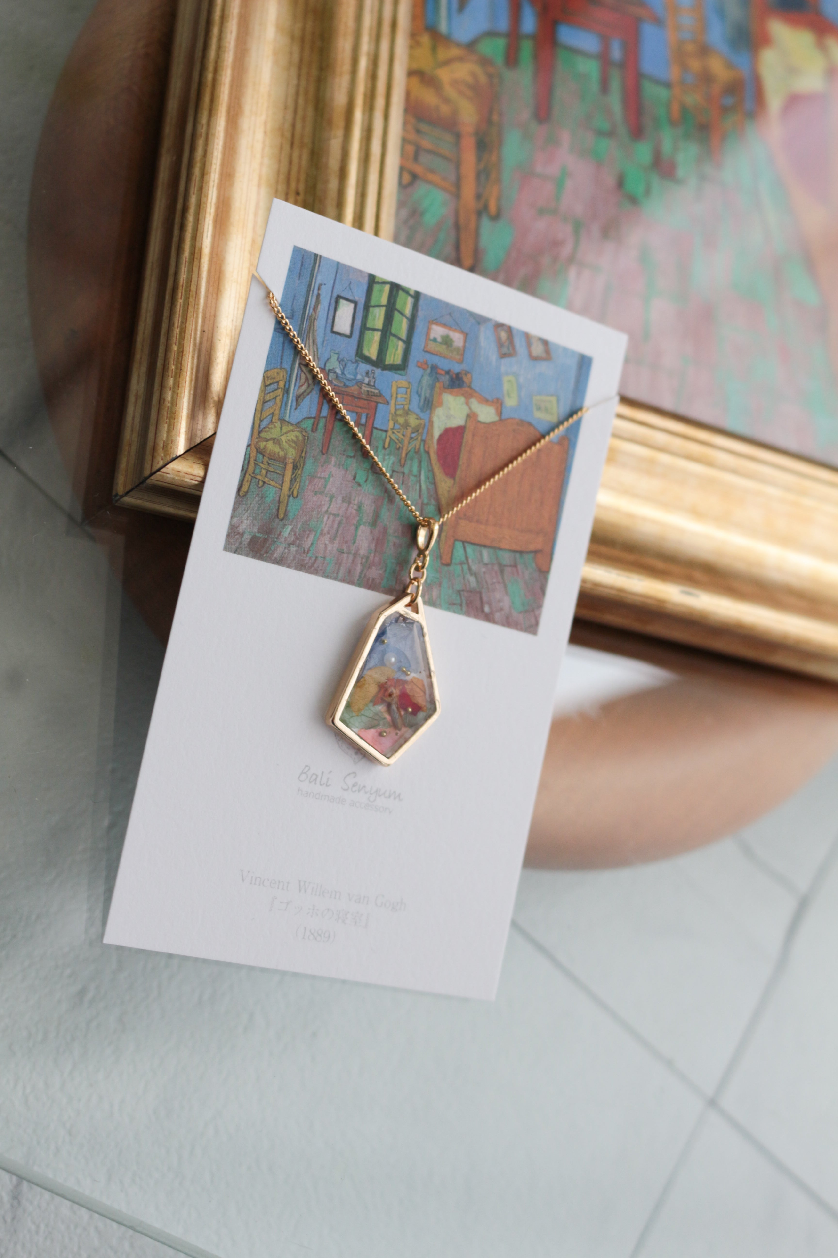 Gogh's Bedroom in Arles Inspired Necklace - ゴッホの寝室 – Balisenyum