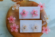 Natural Shape Someiyoshino with stone Sakura Earrings