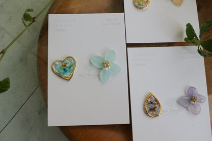 Hydrangea and Flower Medallion No.2 パーツ選べます。Clip-on or Titanium Pierce