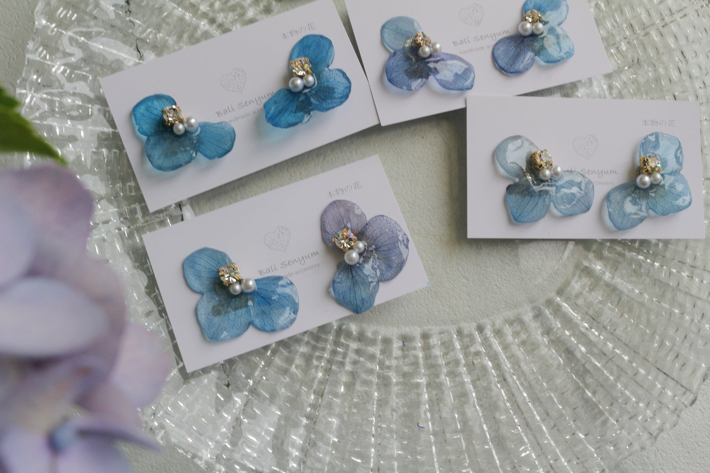 Gradation Hydrangea Wing No.146- Clip-on(イヤリング）