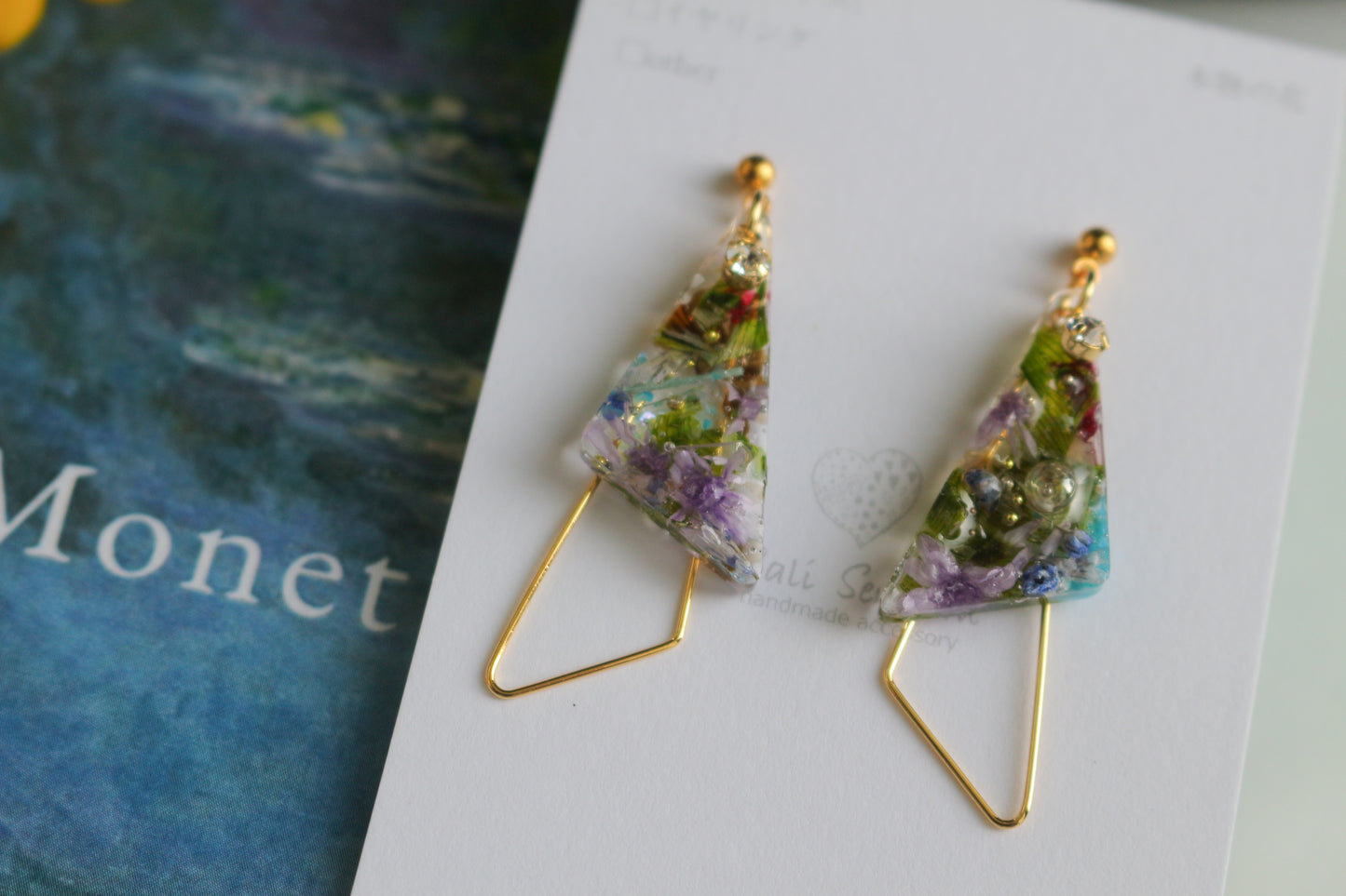 Claude Monet Garden in Giverny Inspired Triangular Floral Earrings -  ジヴェルニーの庭　No.3