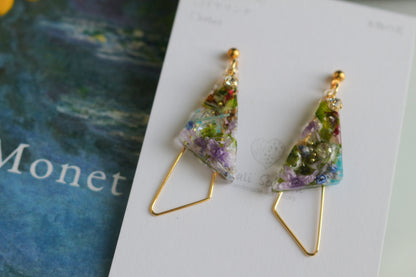 Claude Monet Garden in Giverny Inspired Triangular Floral Earrings -  ジヴェルニーの庭　No.3