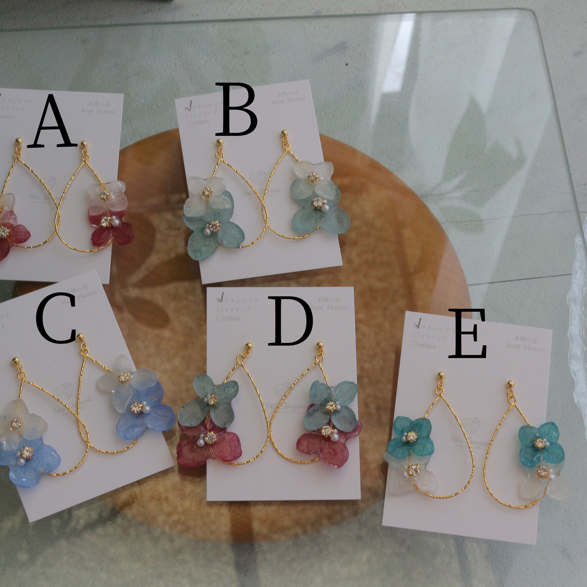 Teardrop Hoop Earrings with Hydrangeas No.24 ピアスorイヤリング