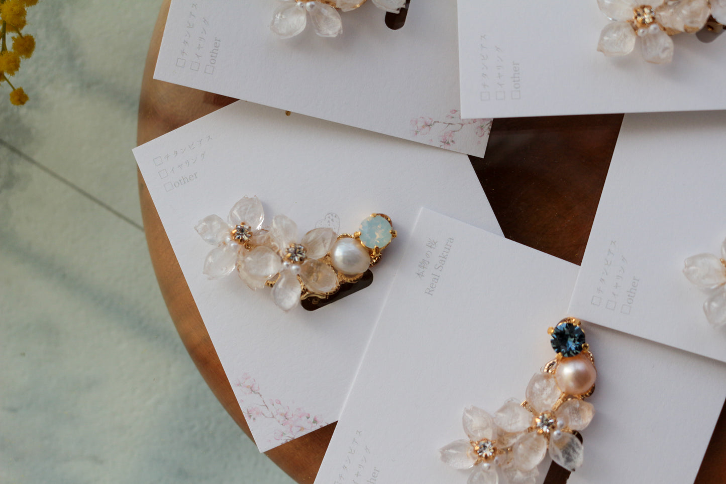 Someiyoshino Doule Sakura Ear-cuff  White  "Left"