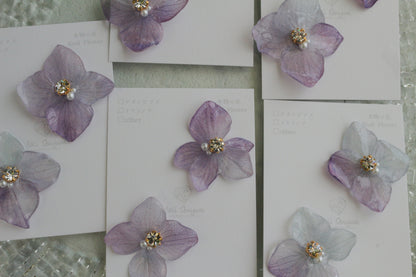 Hydrangea Petal  No.64 パーツ選べます。Clip-on or Titanium Pierce