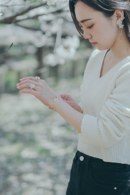 Someiyoshino Sakura Ring with Three Gems NEW #S053