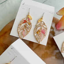 Leaf Earrings With Seasonal Flower Petals No.26