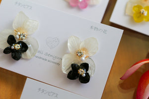 Paired Hydrangea No.10 -  Titanium Pierce(ピアス）Limited item