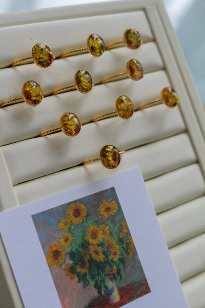 Claude Monet's Sunflowers Ring No.1 - ひまわり