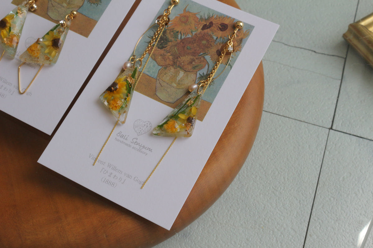 Gogh Inspired Triangular Floral Earrings-ひまわり