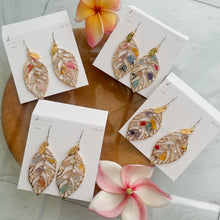 Leaf Earrings With Seasonal Flower Petals No.26